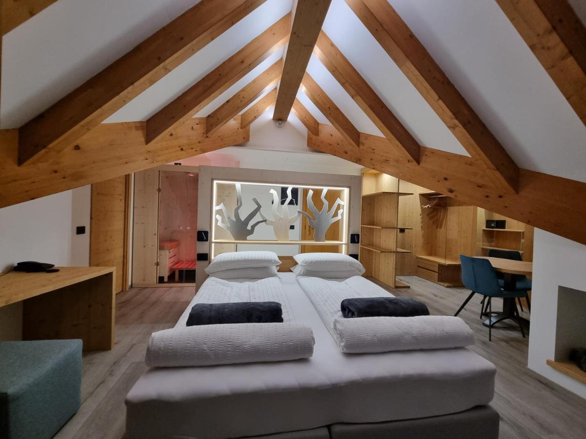 Hotel Canada Андало Екстер'єр фото